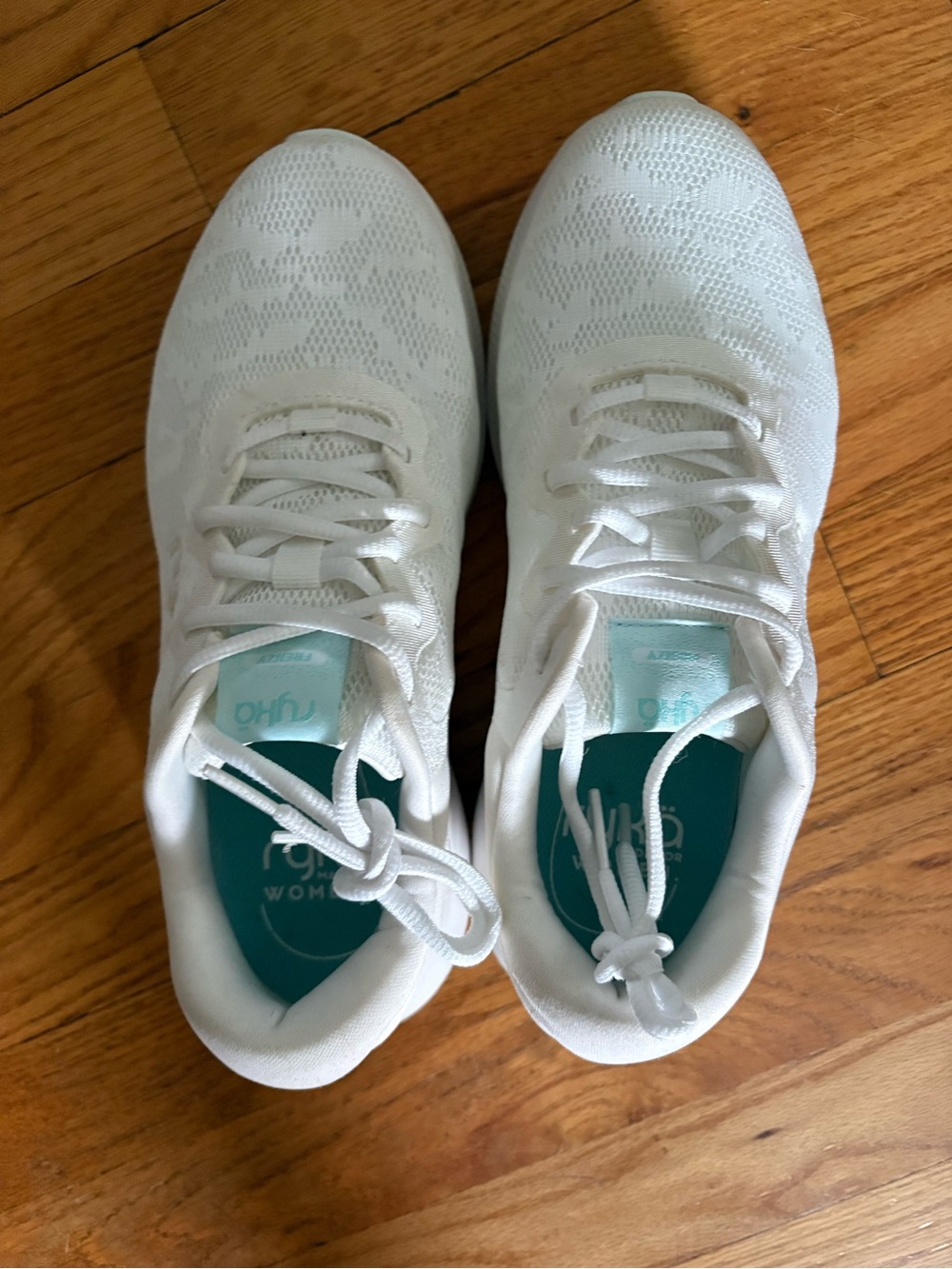Ryka Womenโs White Knit Athletic Sneakers